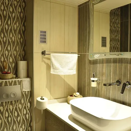 Agias Sofias Street Luxurious Διαμέρισμα *